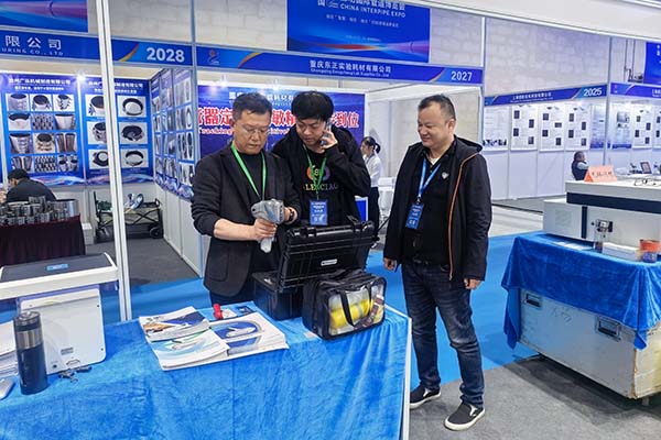 创想仪器演示手持式光谱仪